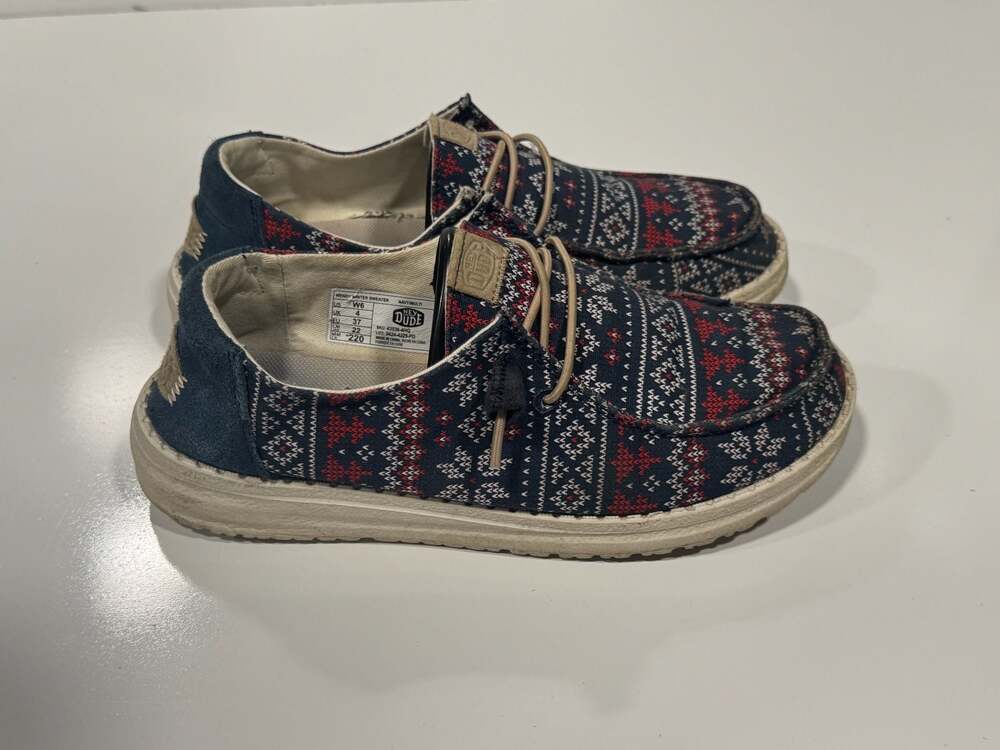 Hey Dude Women's Wendy Winter Sweater Navy/Multi Holiday Loafers Sz6